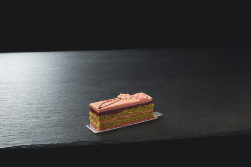 SAKURA CAKE ( Sliced).jpg