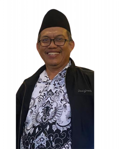 FOTO KEPALA SEKOLAH.png