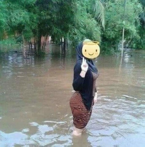 تسريبات البومات نودز مصري فيها البزاز كبيرة وبتتهز جوه الشاور FHw2wmX