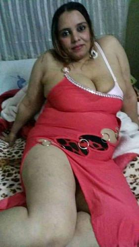 تسريبات البومات نودز مصري فيها البزاز كبيرة وبتتهز جوه الشاور FHw3gna