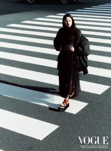 Anna Sawai by Nick Yang Vogue UK July 2025 1.jpg