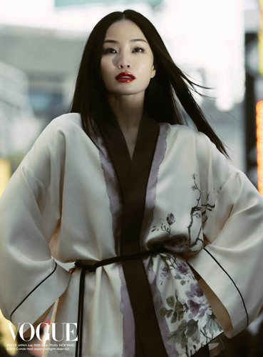 Anna Sawai by Nick Yang Vogue UK July 2025 12.jpg