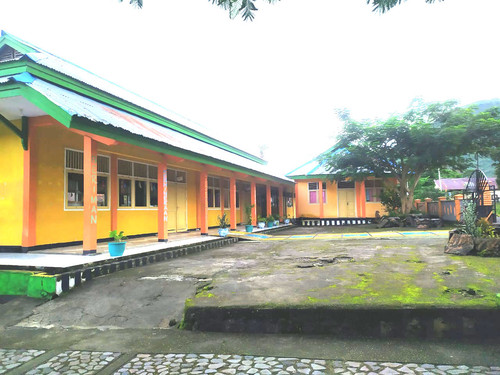 LINGKUNGAN SEKOLAH.jpg