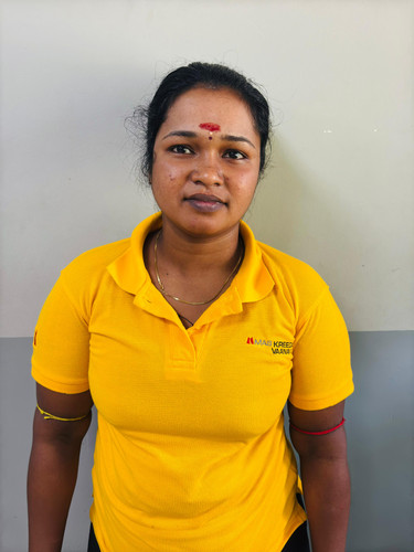 3075 Pathmalojini.jpg