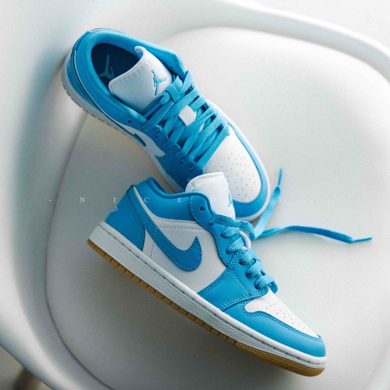 Tênis Air Jordan 1 Low Feminino