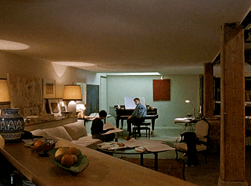 tumblr 48827c7075335e11dd3b651d4a399484 0a0e03b6 540.gif