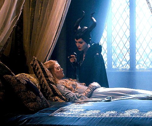 tumblr 3445abe68572abbf79973c0000a9c473 b34f63aa 540.gif