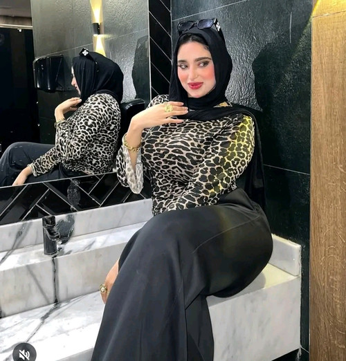 مراتك بتنزل كده