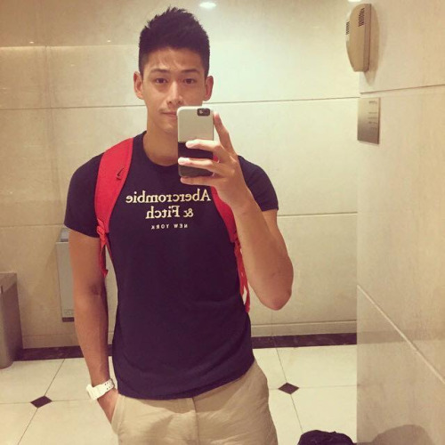 tumblr o2ath9zxiO1v6iteqo3 500.jpg