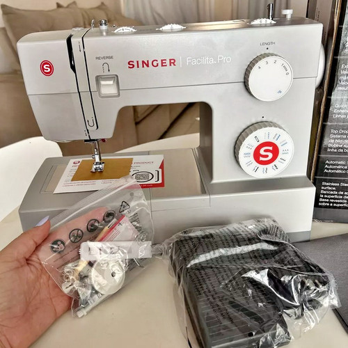 Pro 4423 Singer.jpg