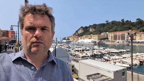 giAxmHU4Mc5eQI O.jpg