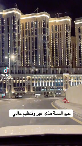 XzbfDmQtTaF ebML.jpg