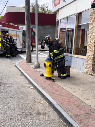 QcM9HzD8 uKEHn62.jpg