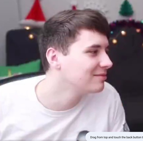 HEART EYES HOWELL..jpg