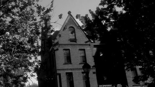 Lovecraft.Fear.of.the.Unknown.2008.720p.BluRay.x264 PUZZLE.mkv 001771901.png