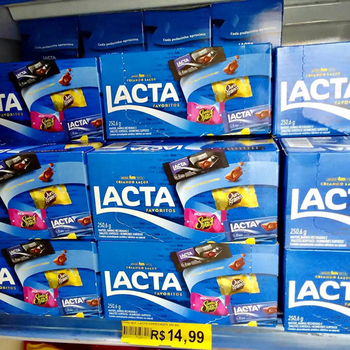 Caixa de variedades chocolates Lacta Favoritos 250,6g.jpg