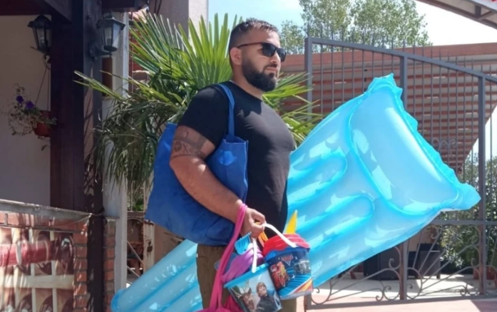 MARKO OPISAO KAKO IZGLEDA DAN JEDNOG TATE NA MORU: Ljudi plaču od smeha – “Evo zašto Šumadinac ne voli more” (FOTO)