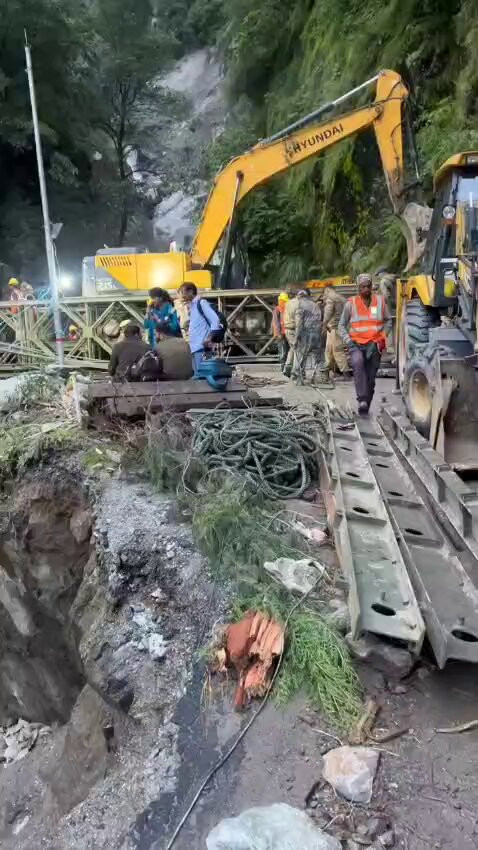 a GrFkbkDXptjdCx.jpg