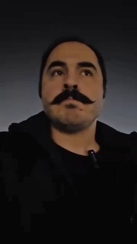 A0Pjq8Q26IUFHZA1.jpg