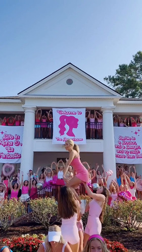 NiMJvLvhkFXLSRe8.jpg