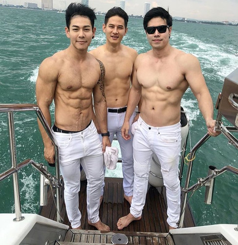 hothunk thailand 47584562 216205539292918 9068107125159200025 n.jpg