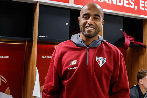 São Paulo aposta em garoto titular e reserva Lucas contra o Vitória