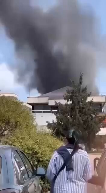 6l KJLFwqi9w1q2H.jpg