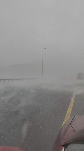 nYB9GvKIZumMXPgZ.jpg