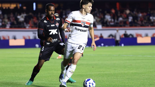 Reação intensa à polêmica do VAR em São Paulo x Vitória