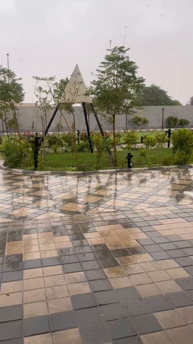 ighiovolQ vkmzWr.jpg