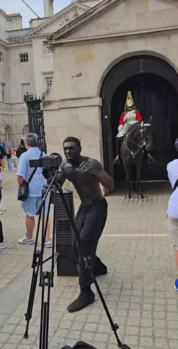 j Q2qGtRFgTCNZHT.jpg