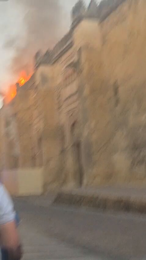 7 ykkhwJRWmUaleQ.jpg