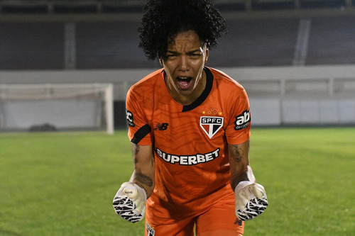 Carlinha se destaca e torna-se referência no crescimento do São Paulo