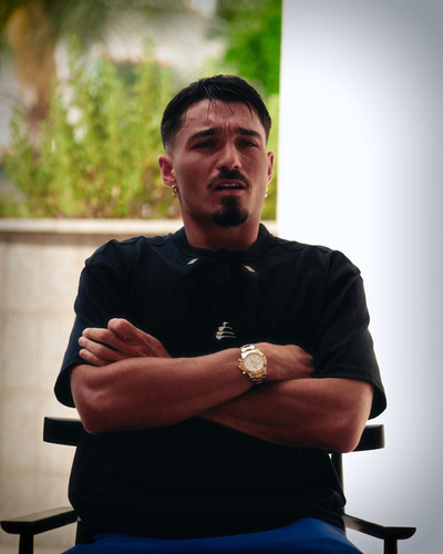 F8vbZ xS6j5 byUT.jpg