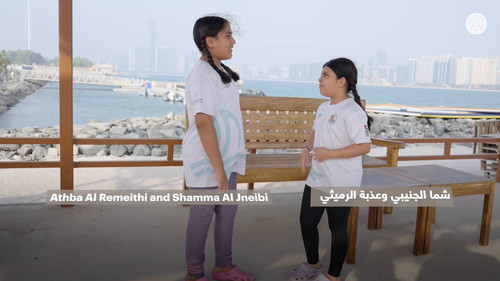 a8 q3i rUzeD2xaA.jpg