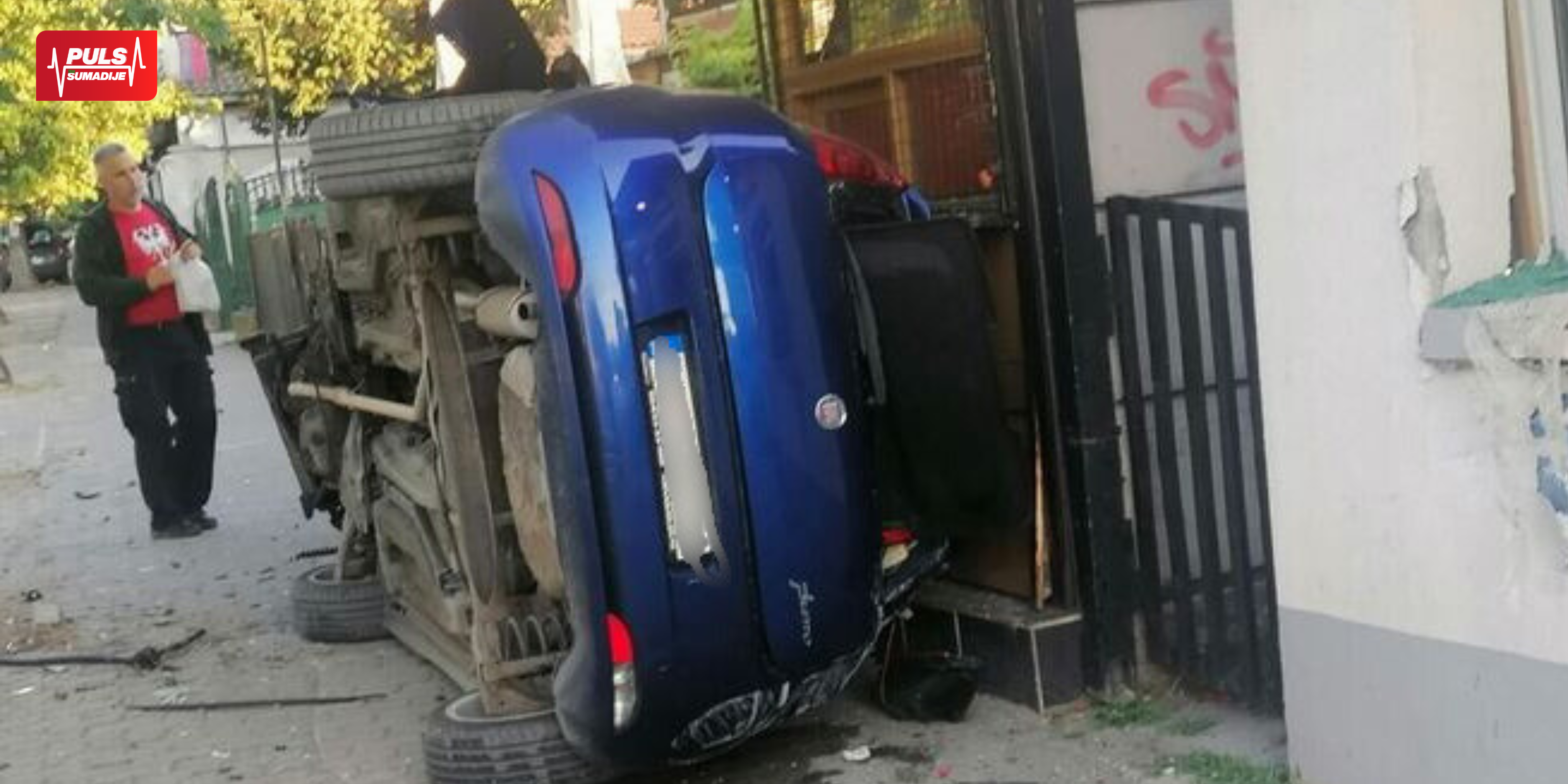 VOZAČ (29) SE ZAKUCAO U STUB ZA VIDEO NADZOR, PA SE PREVRNUO: Nezgoda u naselju Vašarište u Kragujevcu! (FOTO)