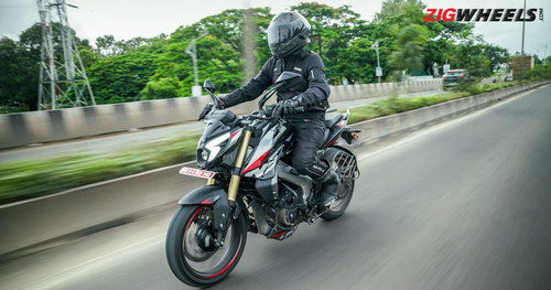 Bajaj Pulser NS400Z FR Action (3).jpg