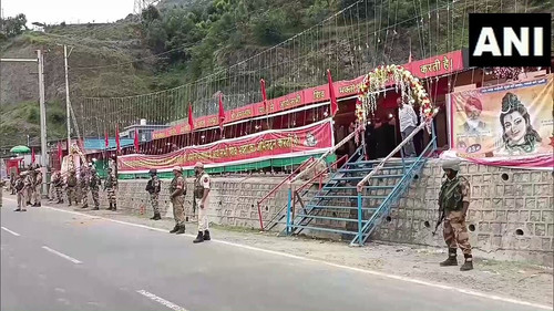 mUfV NGcNsIb KJo.jpg