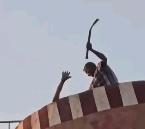 GvnRGE0XoAAAi0l.jpg