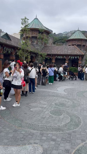 UWdREejX8 yOgoKF.jpg