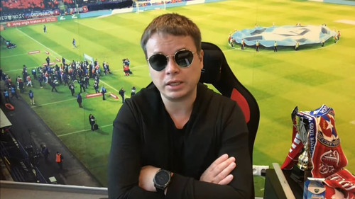 GvkOGl8W0AEJ GQ.jpg