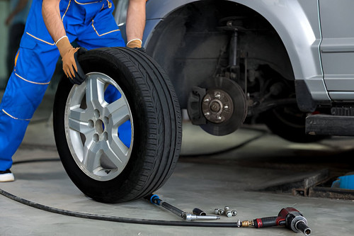Mobile tire replacement.jpg