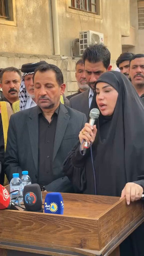 xqiVDL mlzKNxeoo.jpg