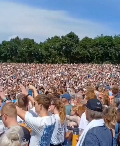 vYUJo5gtIIV i9hR.jpg