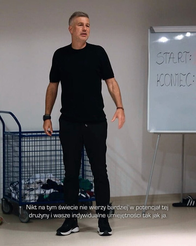 glEv0SMrFc NWxNc.jpg