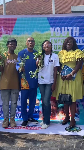 55 nRalmHC7elsnt.jpg