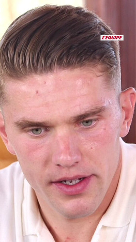 0Ibw5 EEun2ZoLVV.jpg