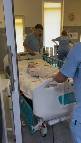 w2M7eeJXE9 4yDy6.jpg