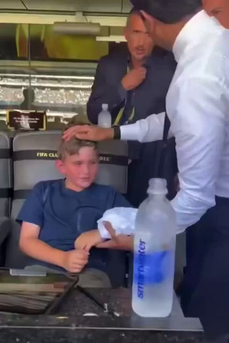 uAdrLZBvZnA4tm0 .jpg