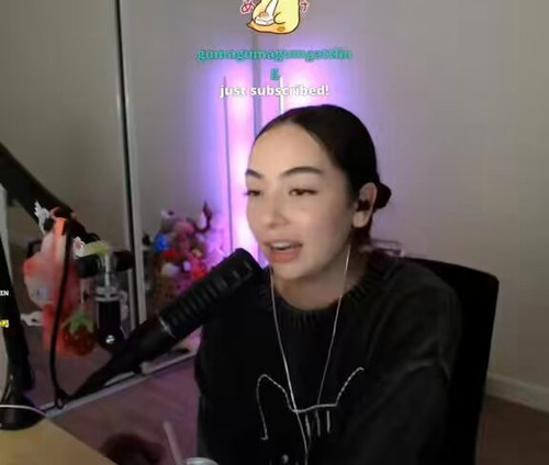 uE oNxflJyY A7Z7.jpg